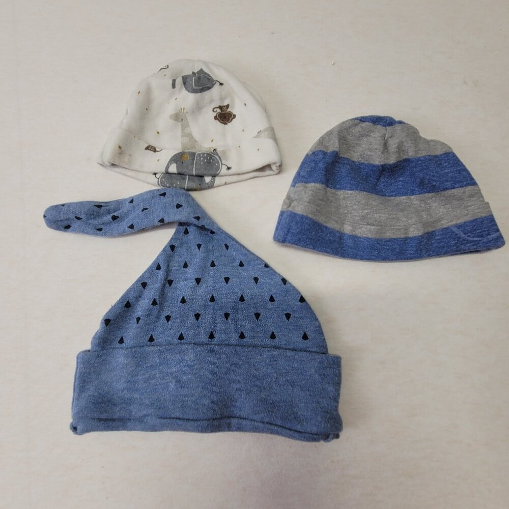 Lot Of 3 Infant Baby Boy Beanies Hats Caps Sizes Newborn, one size, 3-5 M